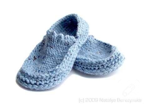 bebek-mavisi-orgu-patik-ayakkabi-modeli