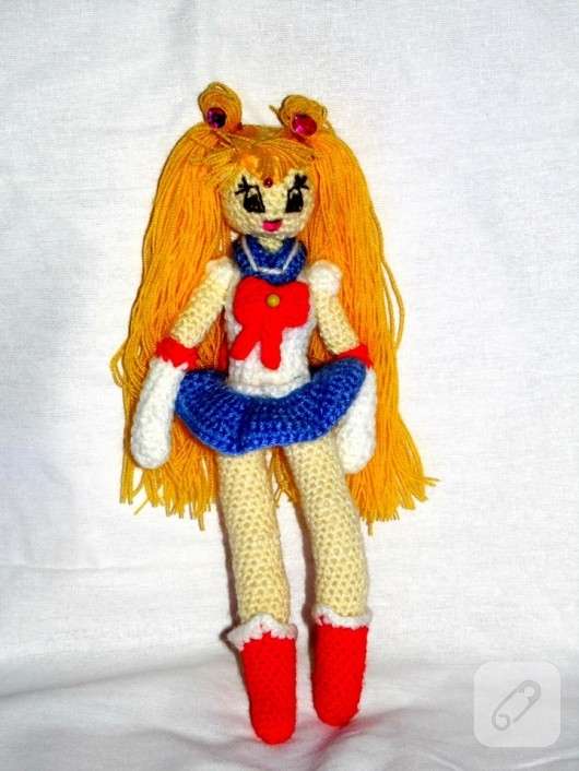 sailor moon amigurumi örgü oyuncak