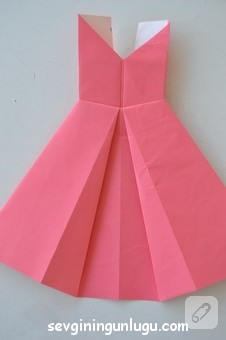 origami-kagittan-elbise-yapimi-20