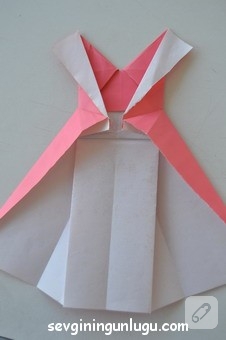 origami-kagittan-elbise-yapimi-21