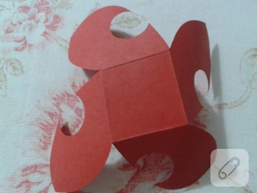 kartondan-origami-gul-yapimi-6
