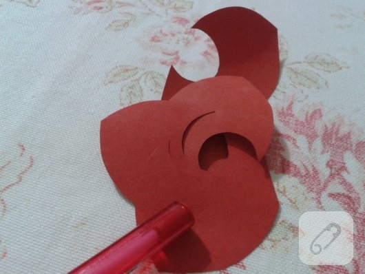 kartondan-origami-gul-yapimi-9