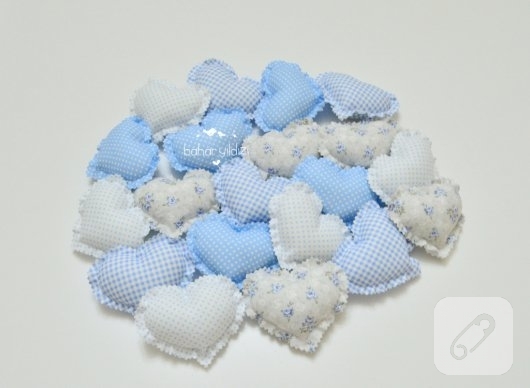 mavi-kalp-seklinde-lavanta-kesesi-erkek-bebek-sekerleri-1