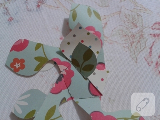 kartondan-origami-cicek-nasil-yapilir-9