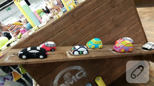 amigurumi-orgu-oyuncak-arabalar