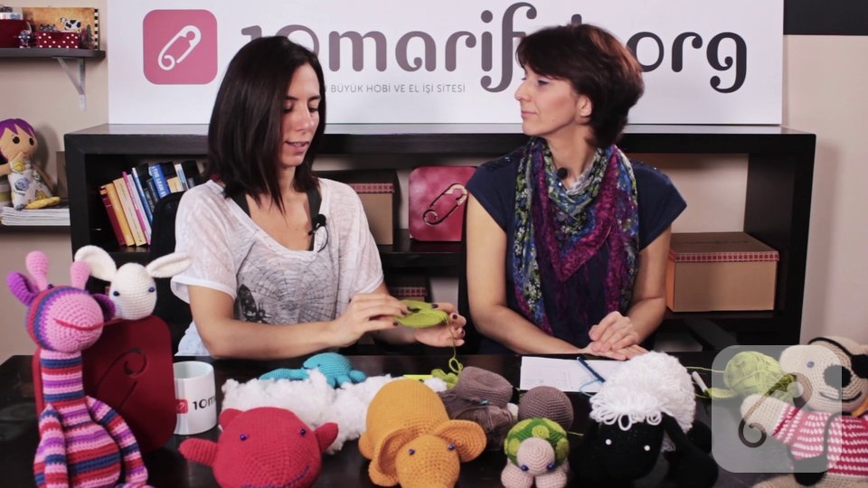 Video: Örgü oyuncak amigurumi yengeç nasıl yapılır? – 2