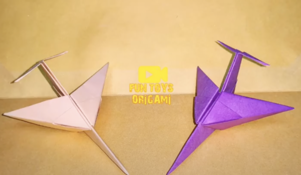 Video: Kağıttan maket uçak yapımı
