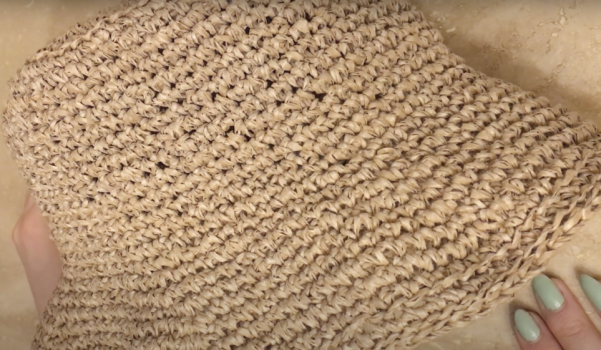 Video: Kağıt ipten yazlık şapka yapımı